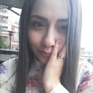 Meet your Posher, Celia